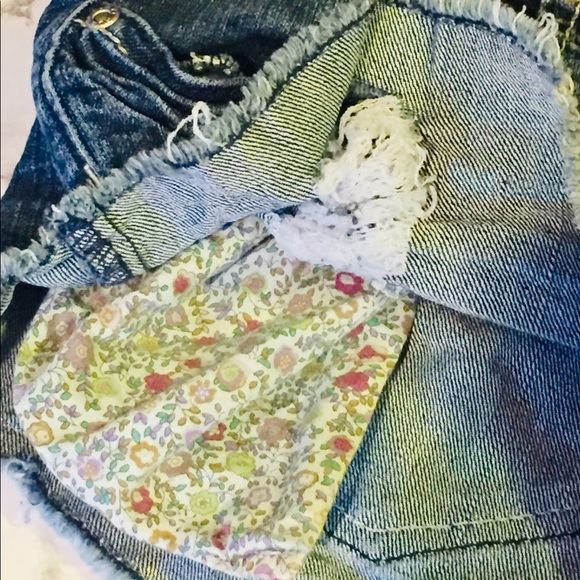 Rue21 Short-Short Jeans - Picture 3 of 5